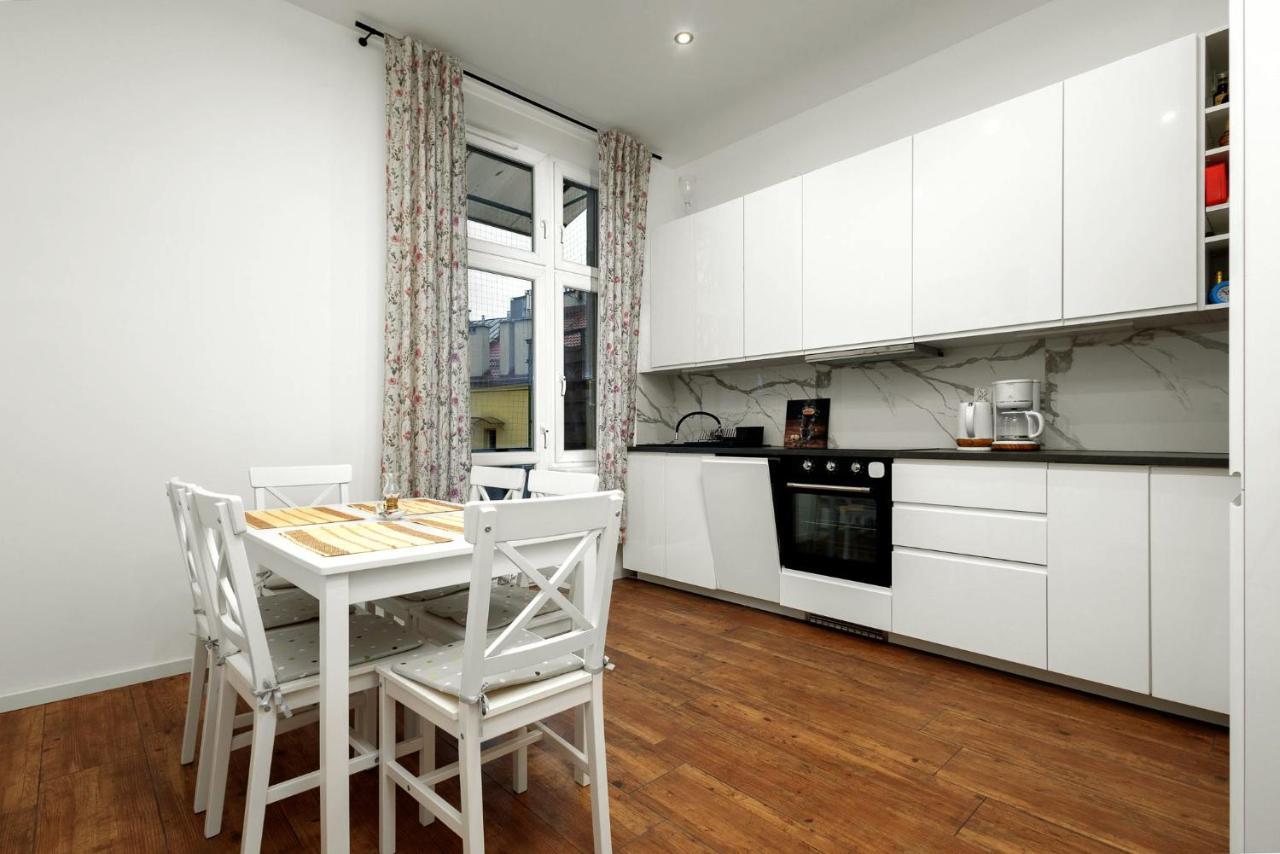 Apartament Blisko Wawelu Cracóvia Exterior foto